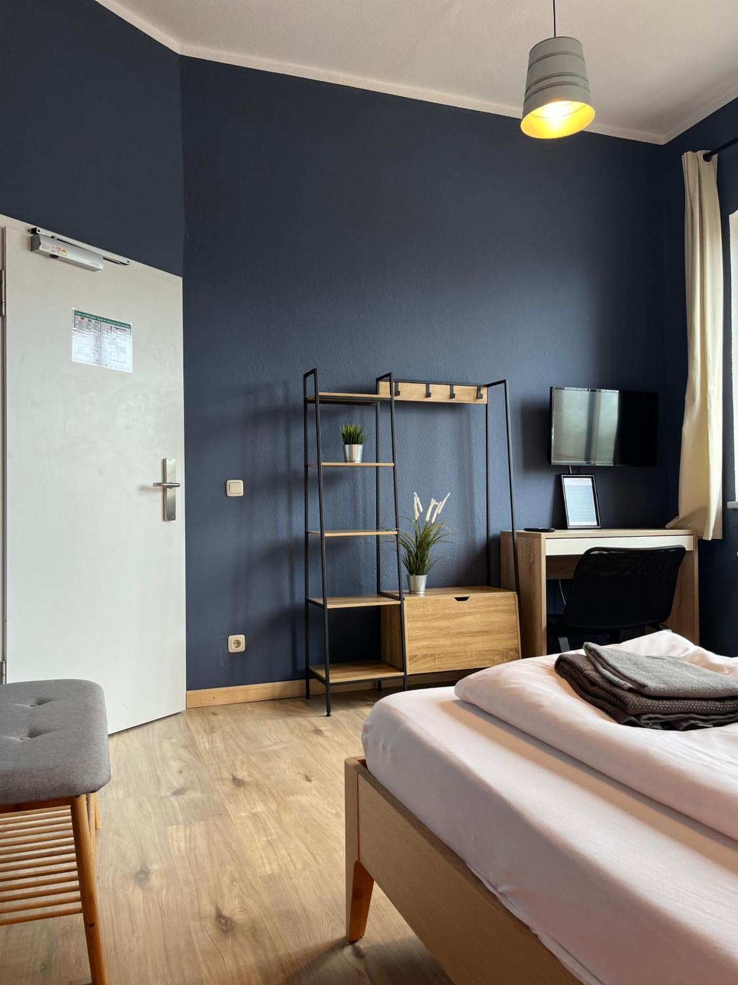 Blue Doors Hostel Ktv Росток Экстерьер фото