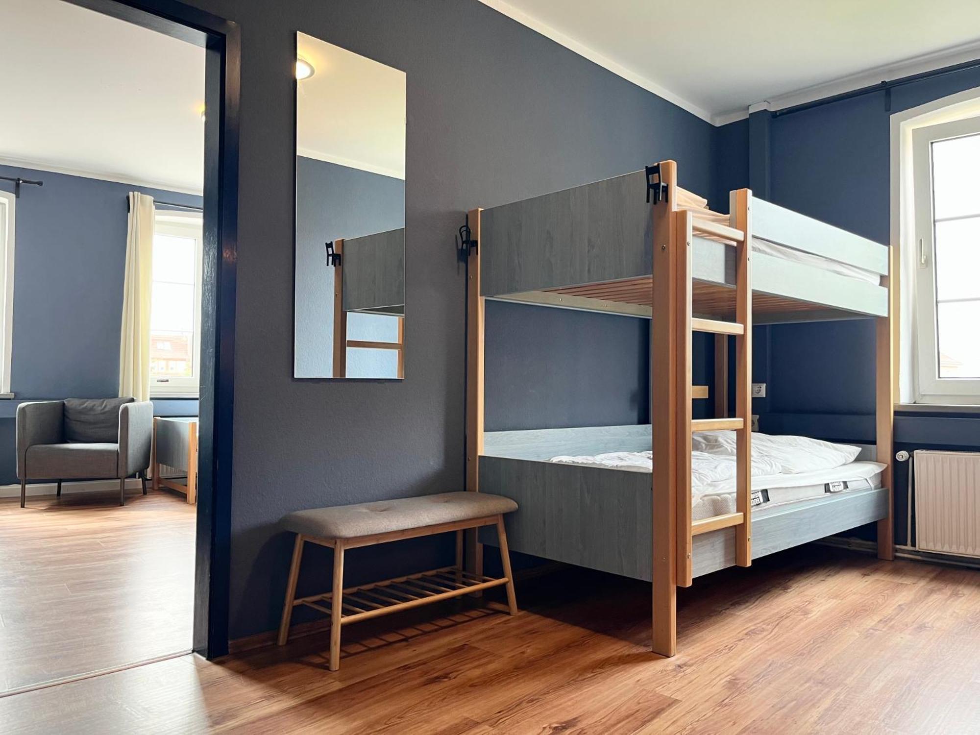 Blue Doors Hostel Ktv Росток Экстерьер фото
