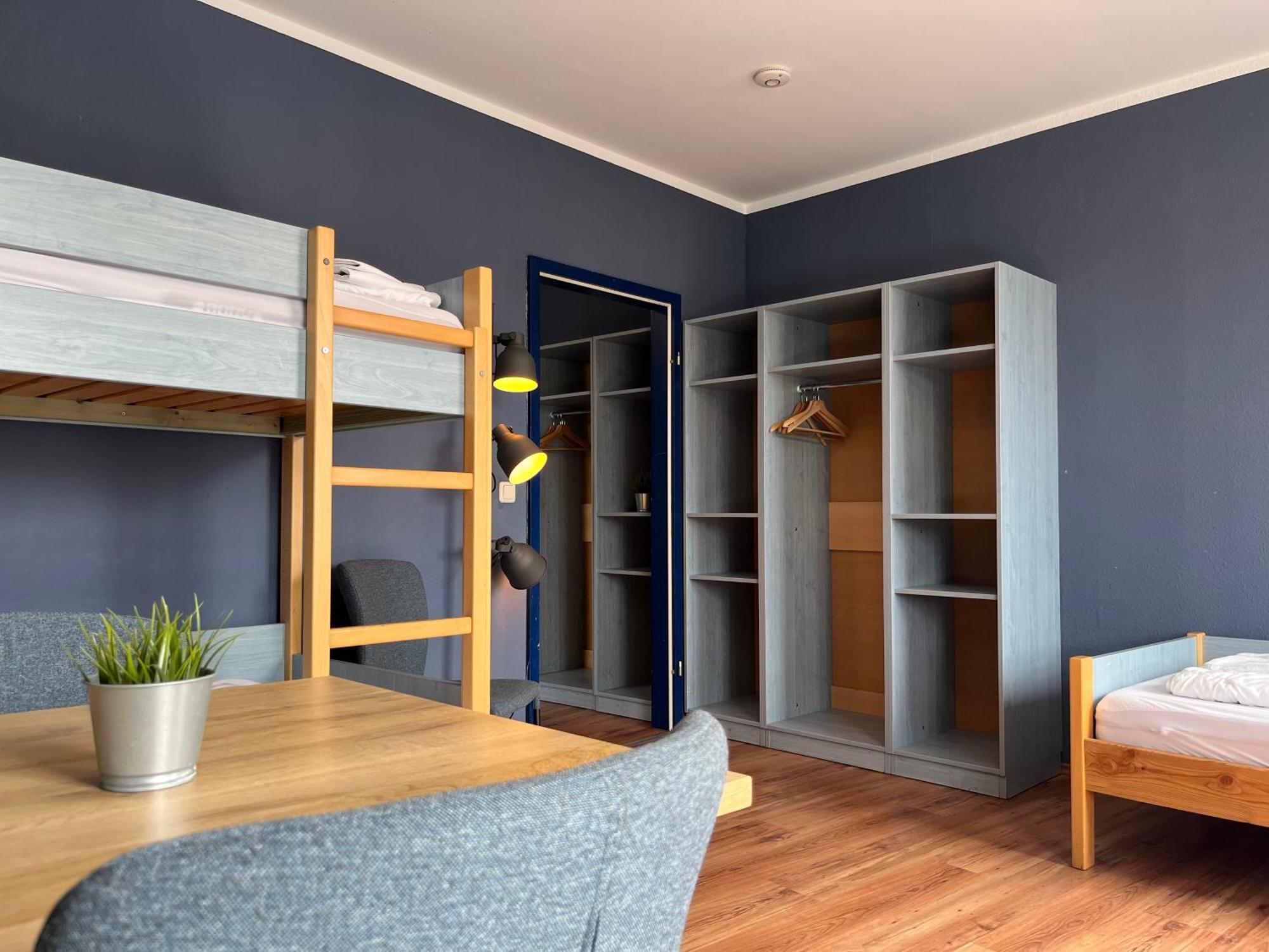 Blue Doors Hostel Ktv Росток Экстерьер фото