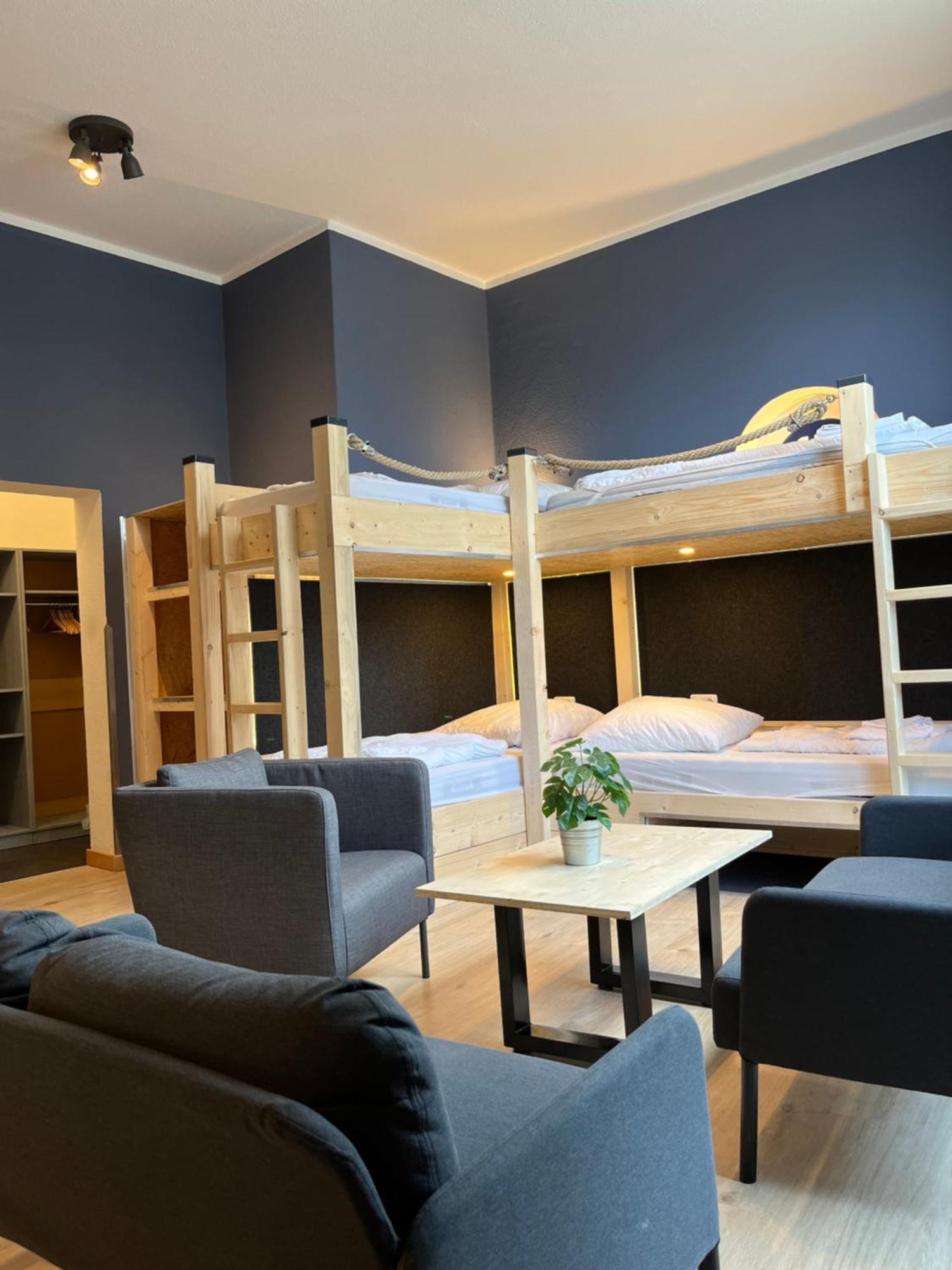 Blue Doors Hostel Ktv Росток Экстерьер фото
