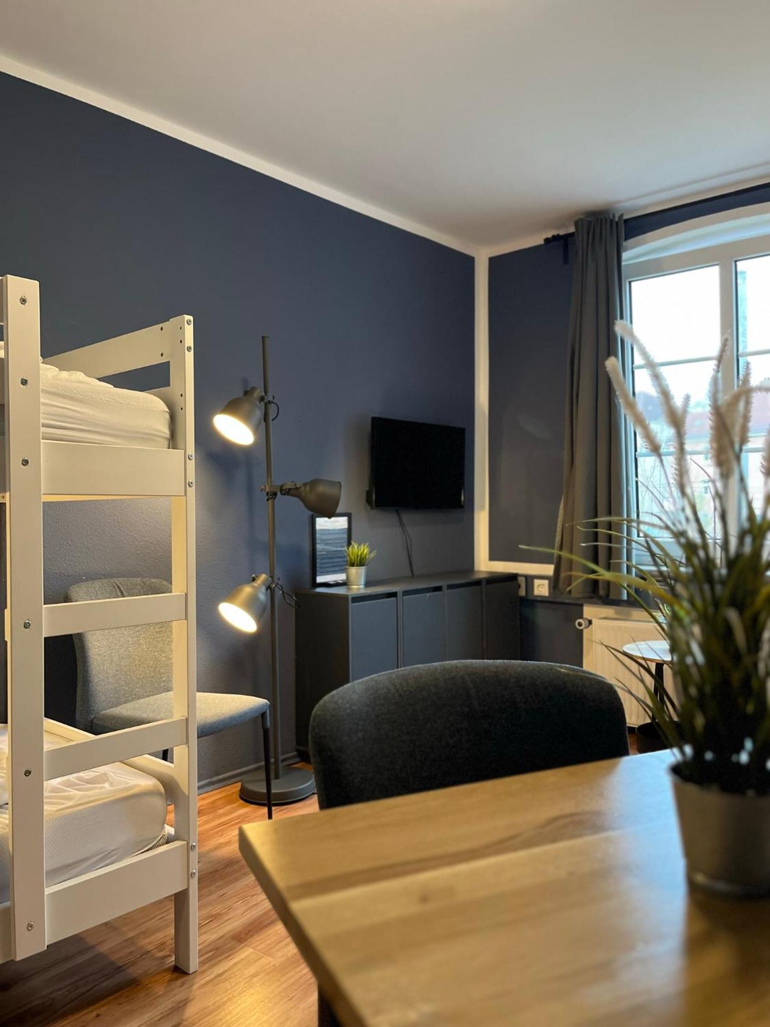 Blue Doors Hostel Ktv Росток Экстерьер фото